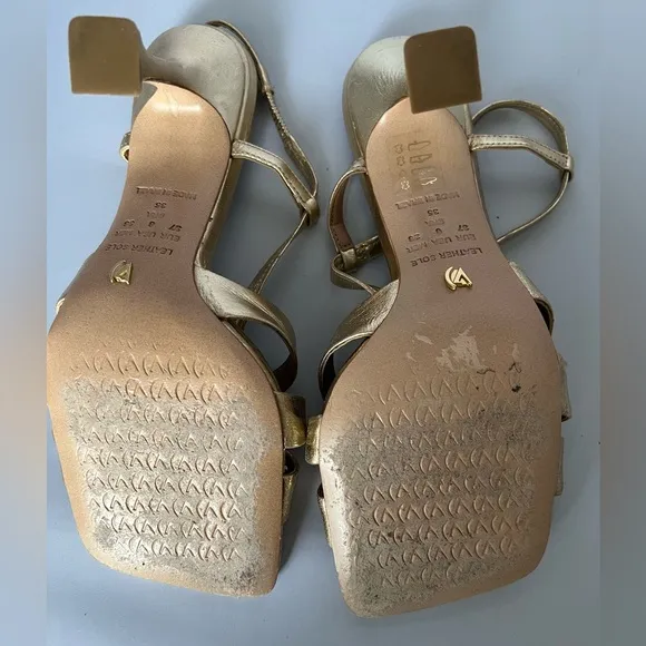 ANTHROPOLOGIE Vicenza Square-Toe Heels Size 6