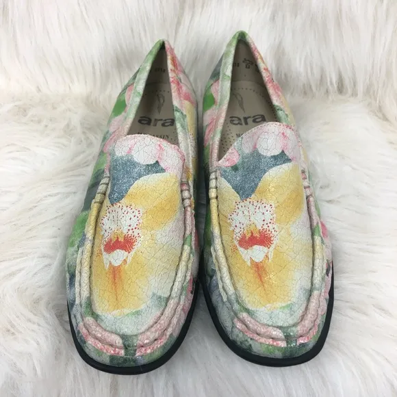 Ara mokassins floral leather shoes. Size 6