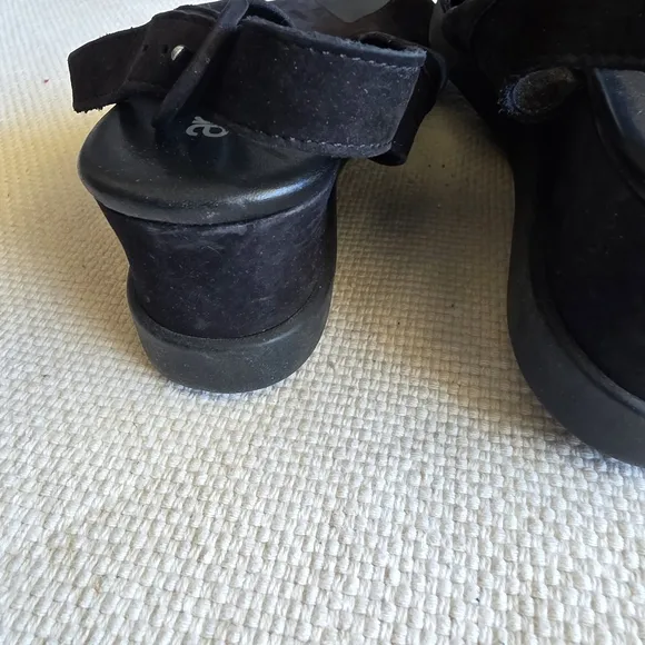 Arche Women's Black Sandals