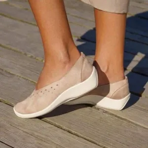 ARCOPEDICO Women’s Cezanne H89/4366 in Taupe in the Size 41/9.5-10 US Size
