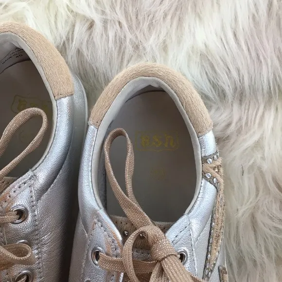 Ash leather shoes - Size 9