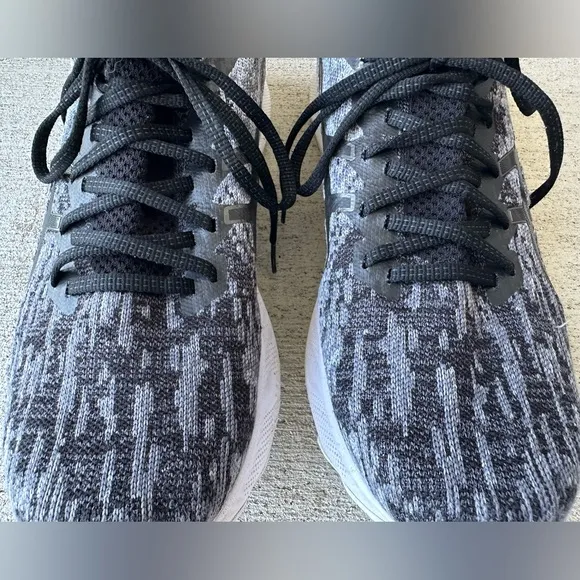 Asics Gel Nimbus 23 Knit Sheet Rock Gray Black Running Shoe 1011B008 Size 12 VGC
