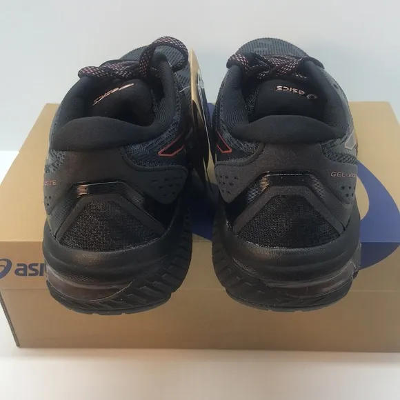 ASICS WOMENŚ  GEL-JADEITE RUNNING SHOES SIZE 7