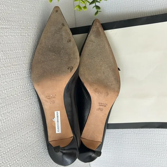 Authentic Gucci pointed toe Black Leather Women's Heels
