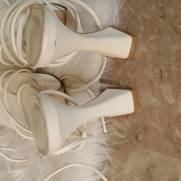 Azalea Wang woman's white leather strappy open toe platform heel shoe si…