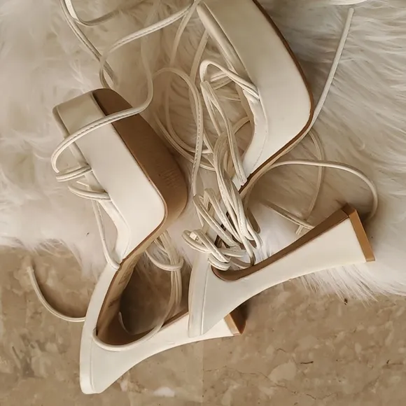 Azalea Wang woman's white leather strappy open toe platform heel shoe si…