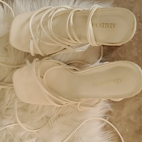 Azalea Wang woman's white leather strappy open toe platform heel shoe si…