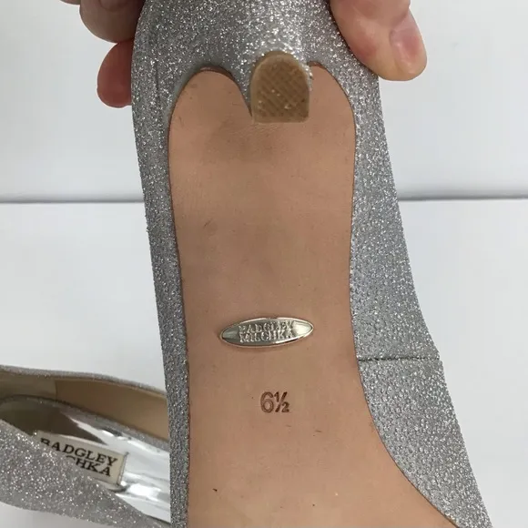 Badgley Mischka Carrie Rhinestone Metallic Heel Cocktail Party Silver Size 6.5