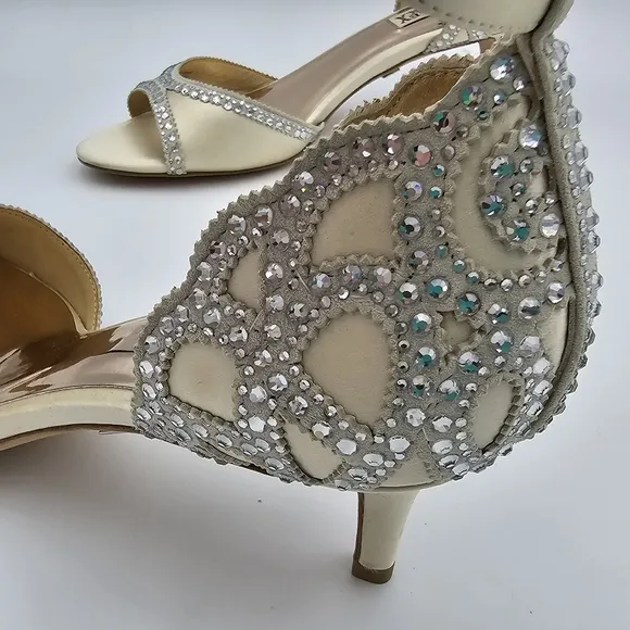 Badgley Mischka Gillian Ankle Strap Evening Shoes, Ivory, Women's Size 8