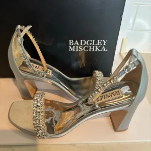 Badgley Mischka Harriet Blue Jeweled Ankle Strap Heel Womens Size 9