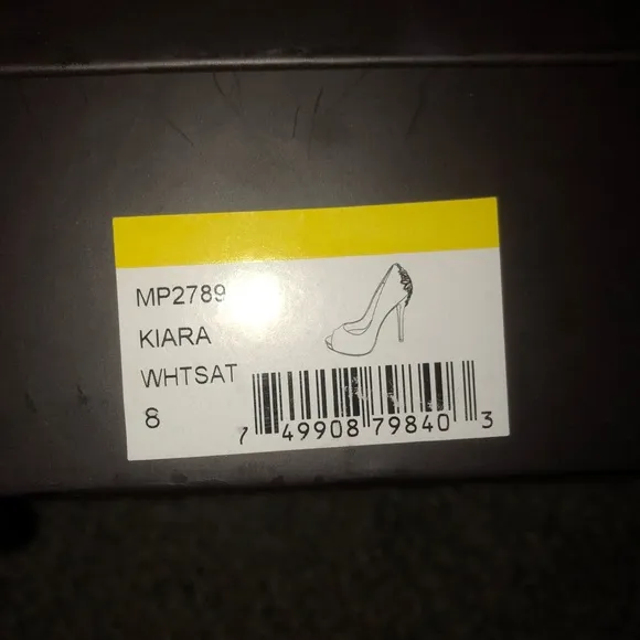 Badgley Mischka Kiara White Heels