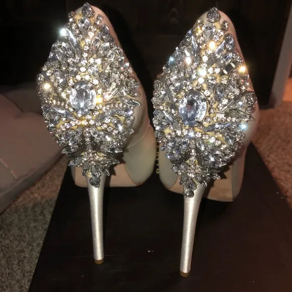 Badgley Mischka Kiara White Heels