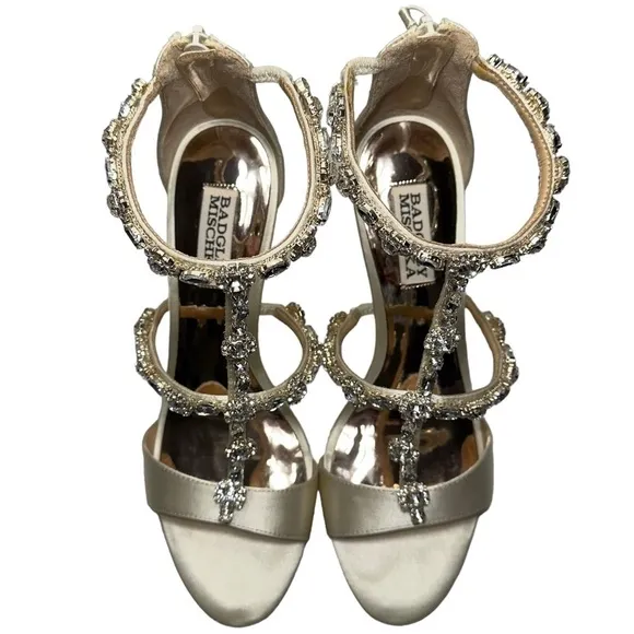 Badgley Mischka Women’s Size 7.5 Gold Satin Rhinestone Embellished Bridal Shoes