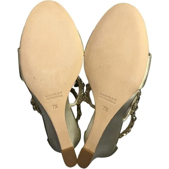 Badgley Mischka Women’s Size 7.5 Gold Satin Rhinestone Embellished Bridal Shoes