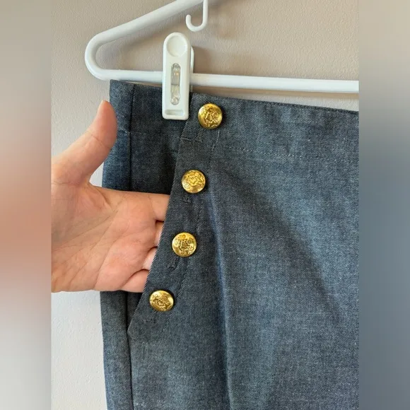 Banana Republic RARE Women’s Sailor Jean Ankle Trousers with Gold Buttons Size 4