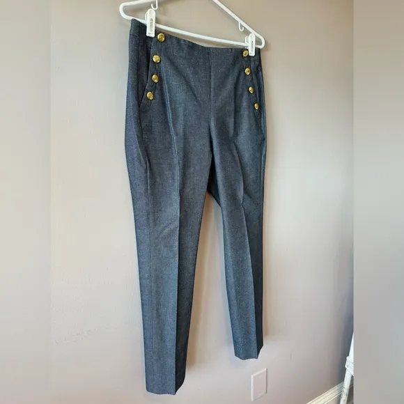 Banana Republic RARE Women’s Sailor Jean Ankle Trousers with Gold Buttons Size 4