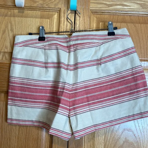 BCBG maxAzria striped shorts size small. New