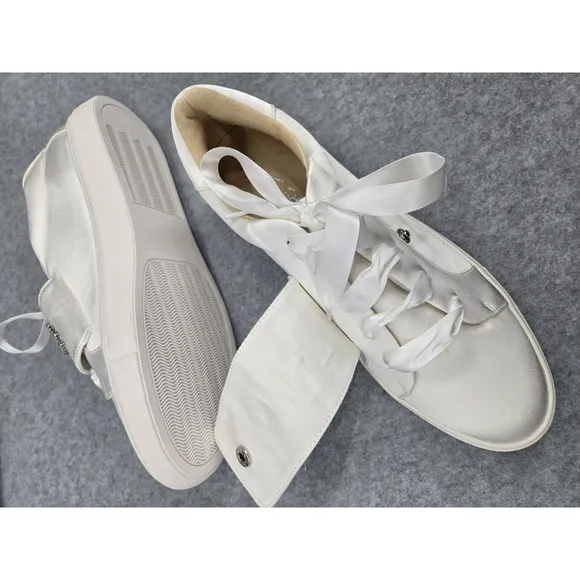 Betsey Johnson Sneaker Shoes Womens‎ Size 9.5 Ivory Liana Satin Jeweled Bridal
