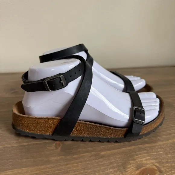 Birkenstock Women’s 38 Black Daloa Cross Ankle Strap Sandals Comfort