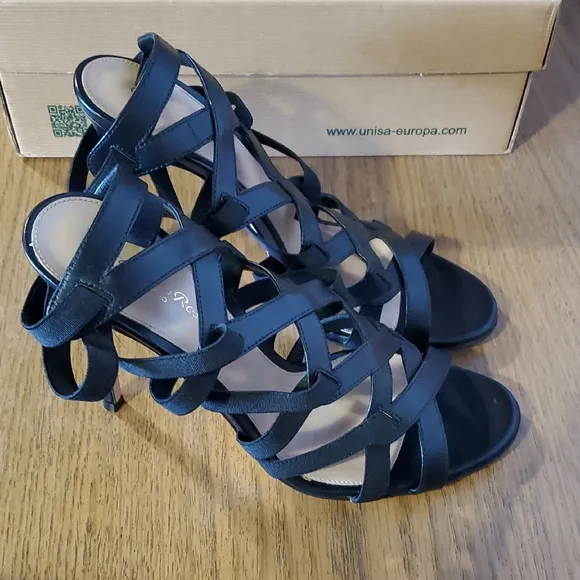 Black Strappy Women's Sandals