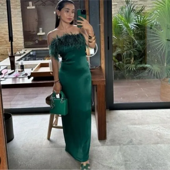 BLOGGER’S FAVE | NWT Zara - Green Feather Satin Effect Strapless Dress