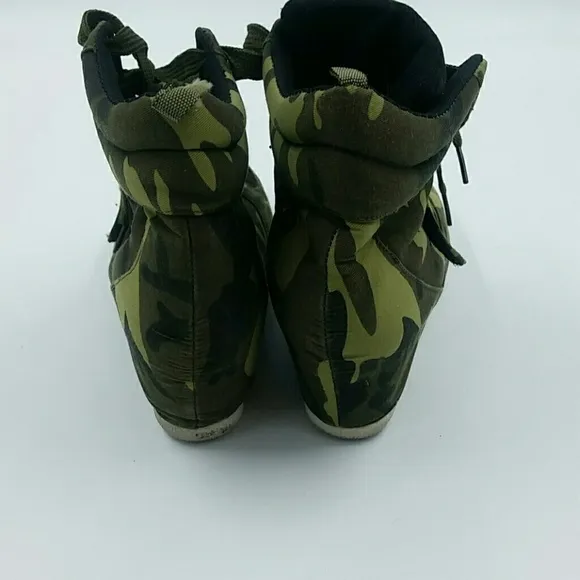 BLUE SUEDE SHOES  l Camouflage High Tops
