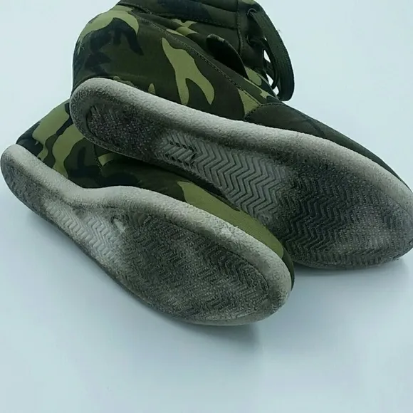 BLUE SUEDE SHOES  l Camouflage High Tops