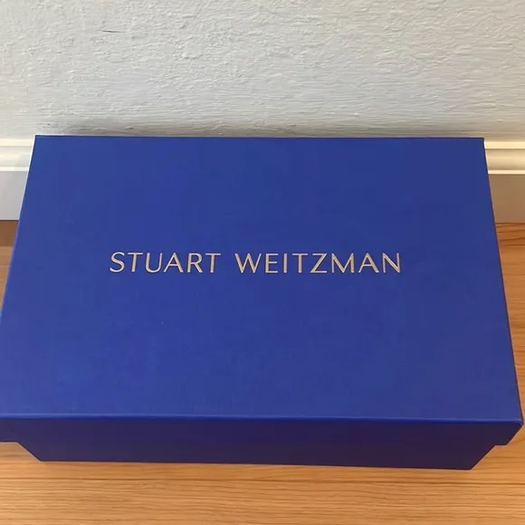 BNIB Stuart Weitzman Strappy Sandals