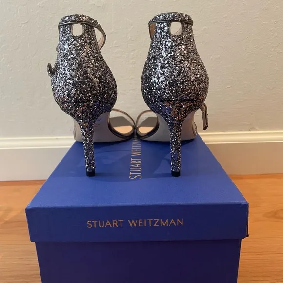 BNIB Stuart Weitzman Strappy Sandals