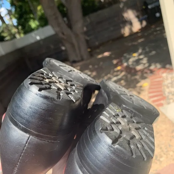 Born Shoes black 8.5 leather