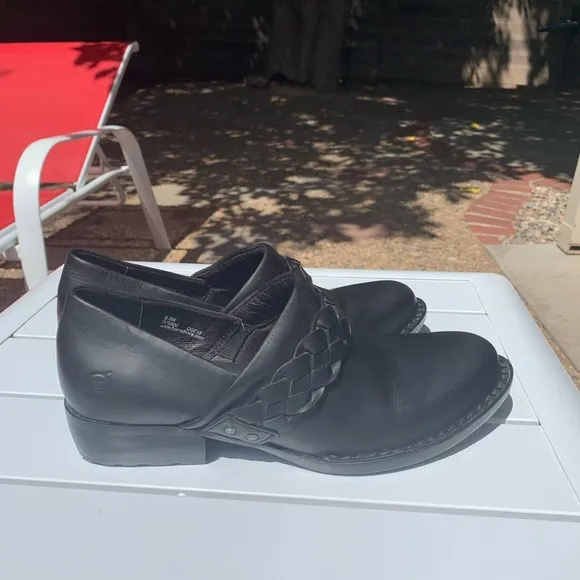Born Shoes black 8.5 leather