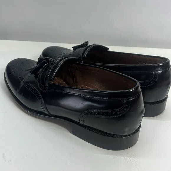 Bostonian Classics Black Tasseled Wingtip Leather Shoes