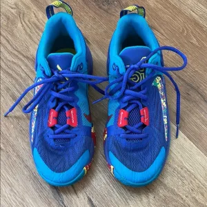 Boys Nike Giannis Immortality 2 basketball shoes (Big Kids), size 4Y