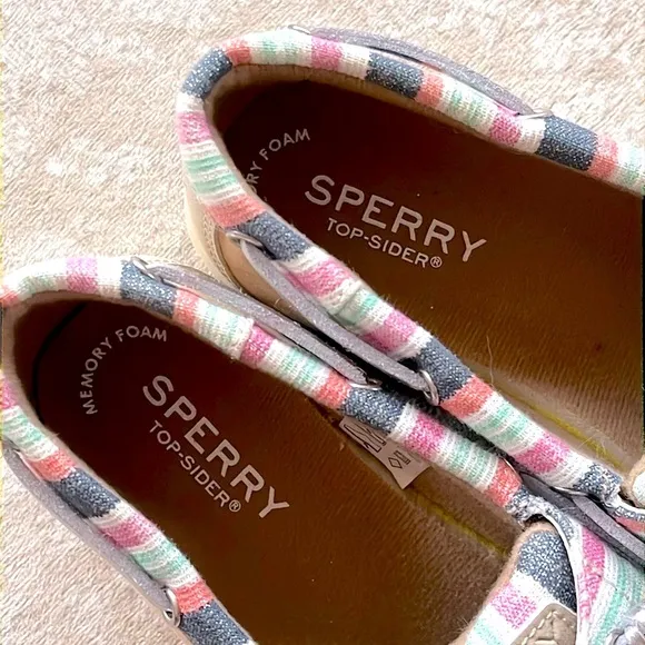 Brand New Sperry Top Siders Leather Boat Shoes Shoresider 3-Eye Sparkly Stripes