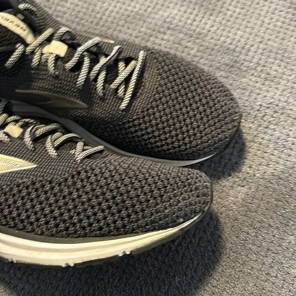 Brooks Revel 2 Men’s Black Running Shoes Size 10.5 Lightweight Mesh Sneakers