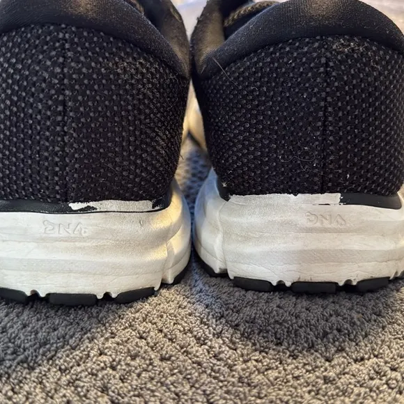 Brooks Revel 2 Men’s Black Running Shoes Size 10.5 Lightweight Mesh Sneakers