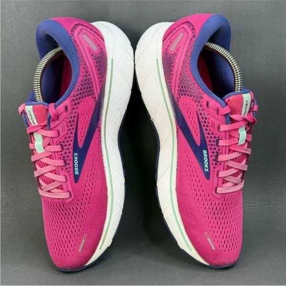Brooks Women's size 12 Pink Running Shoes Ghost 14