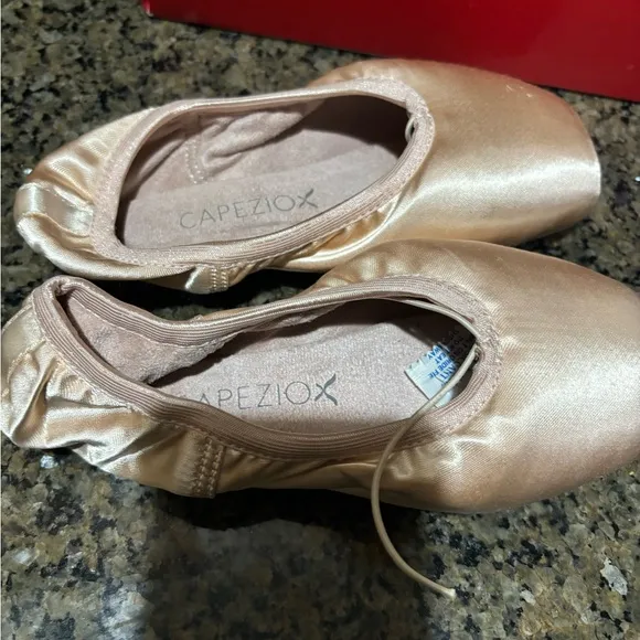 Capezio Gold Ballet Pointe Shoes