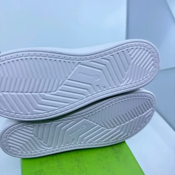 Cariuma Ibi Slip-On Casual Loafer Shoes Round Toe White Knit Size 5/6.5