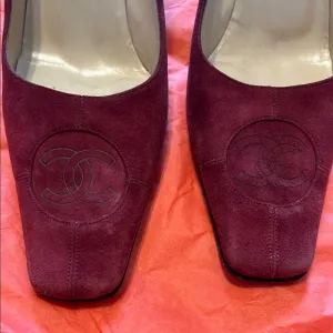 CHANEL Red Flats Elegant Suede Design
