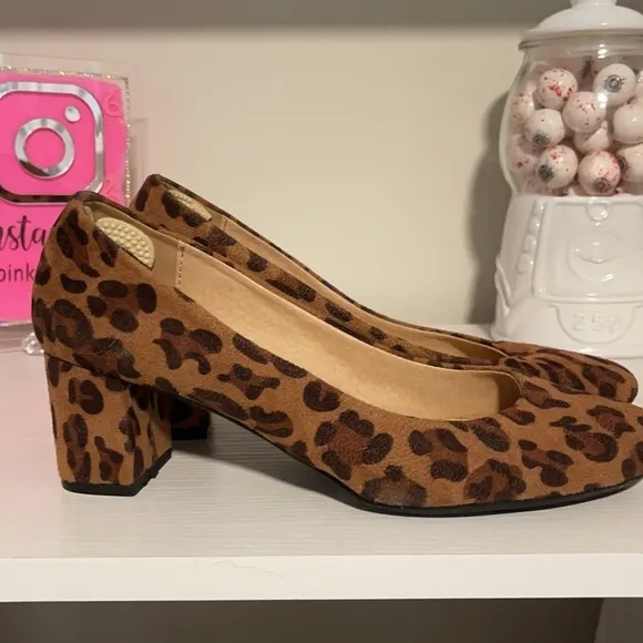 CL  by LAUNDRY ANIMAL PRINT SHOES