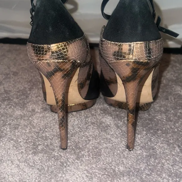 Clearance: Brian Atwood Women's Black and Brown Shoes open toe strappy size 10