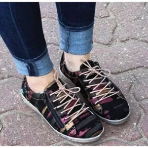 Cloud Footwear Women's Aika Fashion Sneaker 38 M EU, Black Fantasy 7.5 US
