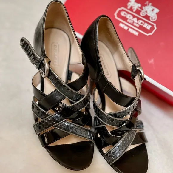 “Coach” 💯% Authentic Evie Strappy High Heels