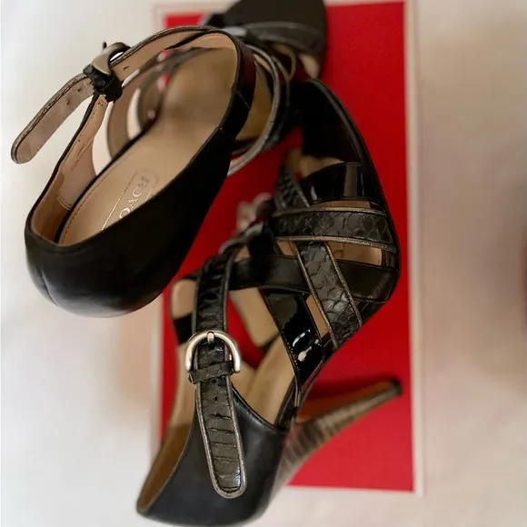 “Coach” 💯% Authentic Evie Strappy High Heels