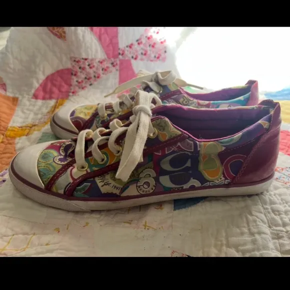 COACH Barrett sneakers. Super pretty and cute!! Size 10 B