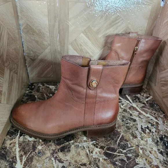 Coach Women's Georgetta fashion leather brown hot seller ankle boots size 9.