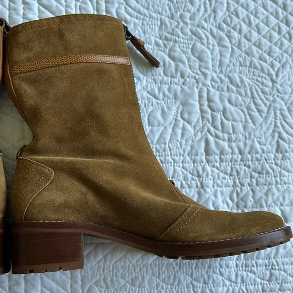 Cole Haan •9• Suede Leather Zip Up Front Block Heel Boots Shoes