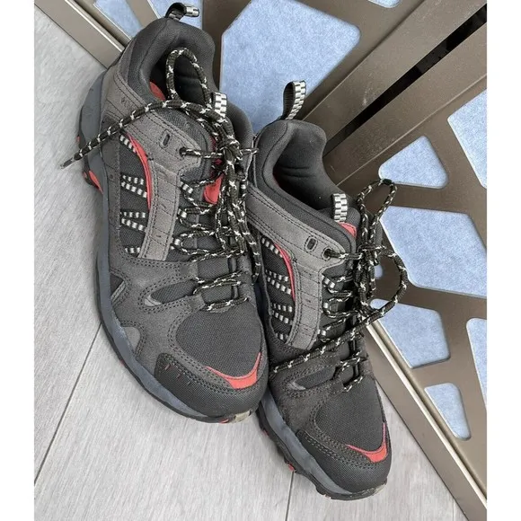 Columbia Tagori hiking shoes Sneakers  Men sz 8.5 brown Leather Trail Grip