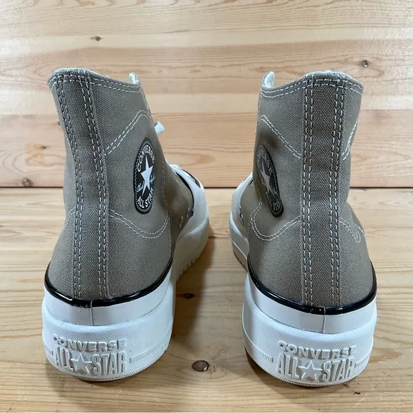 Converse Chuck Taylor All Star Construct Shoes# A03876CMen’s Size 9 Tan White